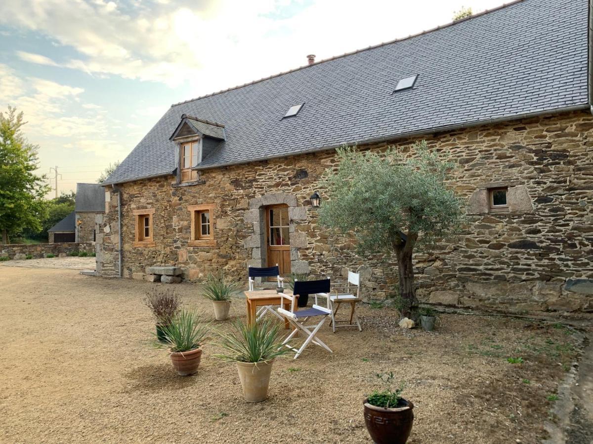 Gite Du Manoir Du Cosquer Pommerit-Jaudy ภายนอก รูปภาพ